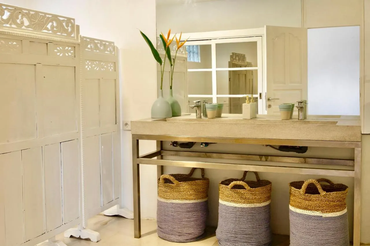 Villa Emma | Heart Of Seminyak | 350M Beach