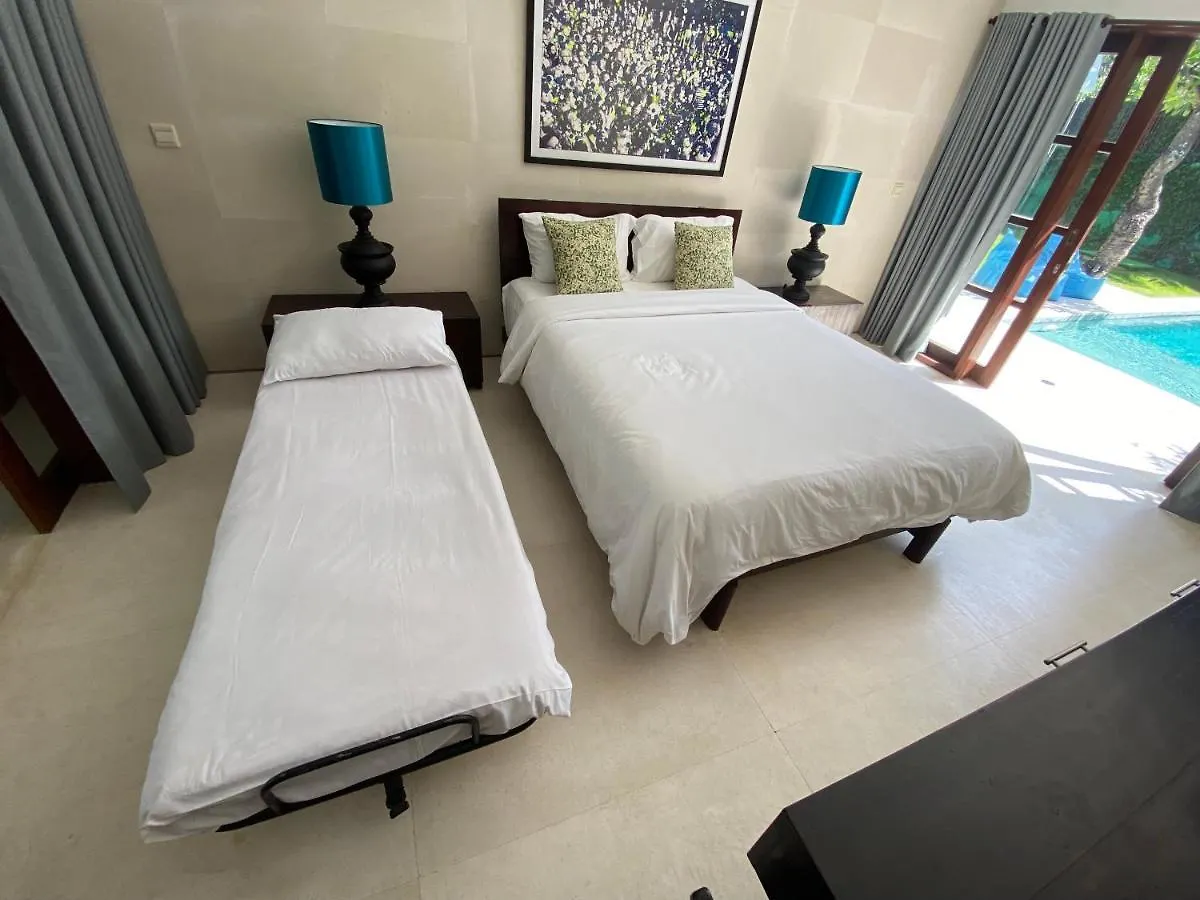 Villa Emma | Heart Of Seminyak | 350M Beach