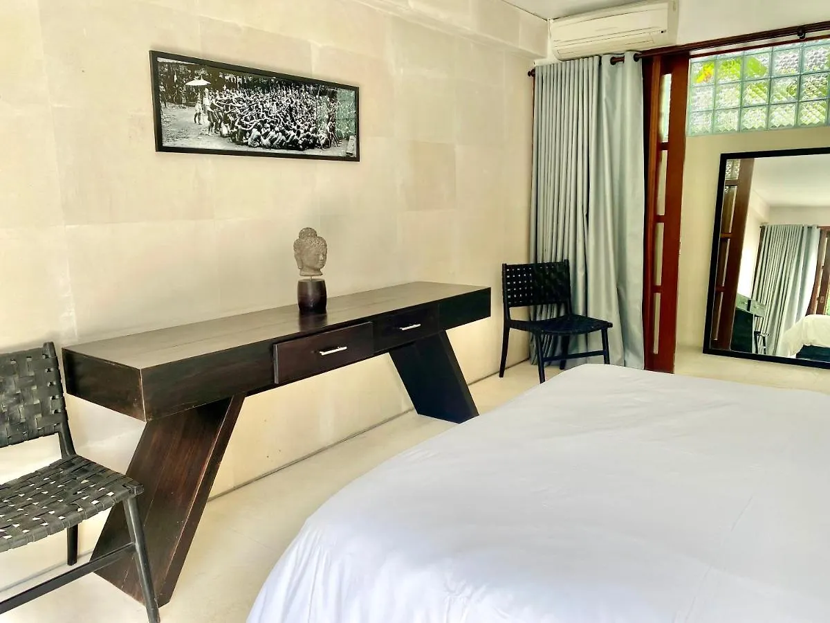 Villa Emma | Heart Of Seminyak | 350M Beach Indonesia