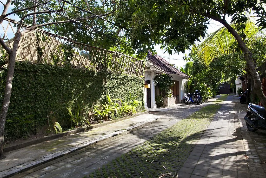 Villa Emma | Heart Of Seminyak | 350M Beach Indonesia